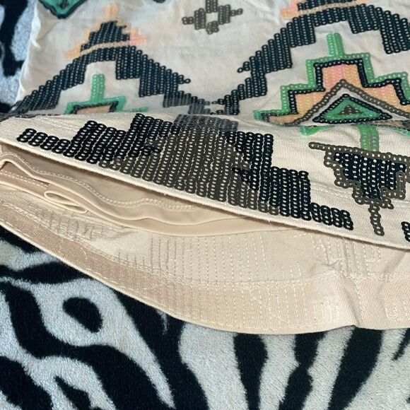 3/$15Express colorful sequin geometric Aztec print strapless mini dress XS - Picture 4 of 11